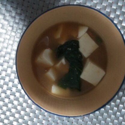 今日も寒いですね。
ほうれん草と豆腐の
味噌汁で温まりました(*^^*)